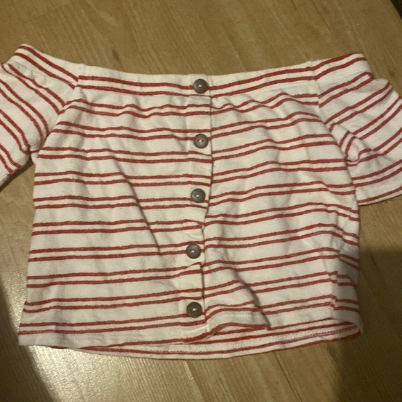 size small off the shoulder red and white striped - Picture 1 of 2
